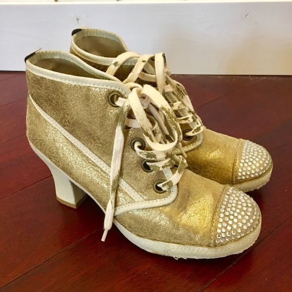 Rebels Crackled Metallic Trendy Heel Shoes Size 10 - Picture 1 of 8